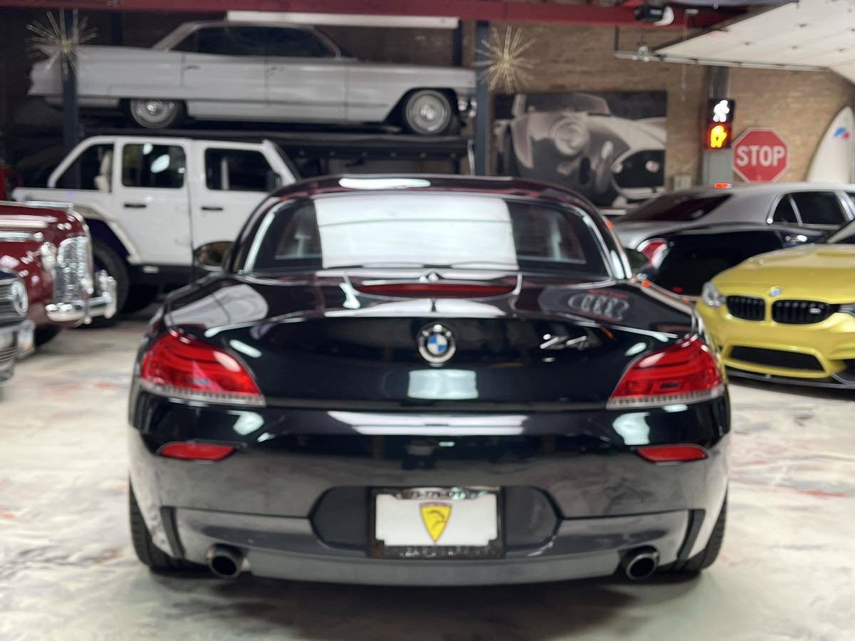 Used 2013 BMW Z4 sDrive35i RWD image 6