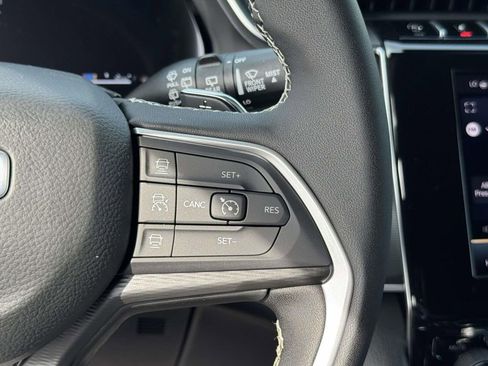 New 2026 Jeep Grand Cherokee L Laredo AWD/4WD image 24