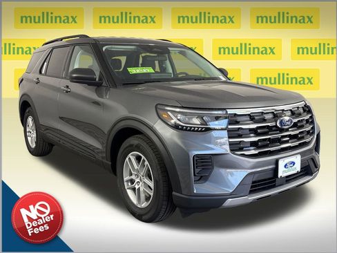 New 2026 Ford Explorer Active RWD image 1