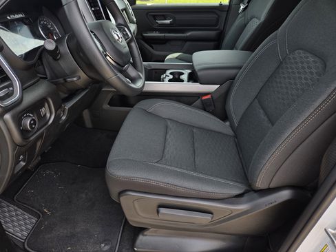 New 2026 RAM 1500 Express AWD/4WD image 14
