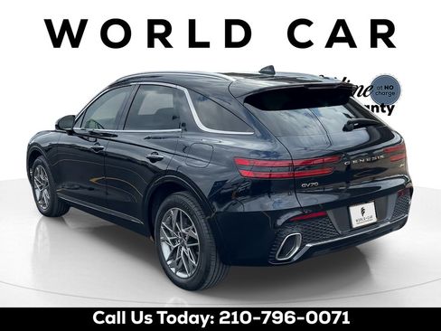 Used 2025 Genesis GV70 2.5T w/ Advanced Package AWD/4WD image 5