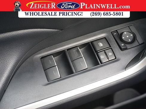 Used 2022 Toyota RAV4 XLE image 30