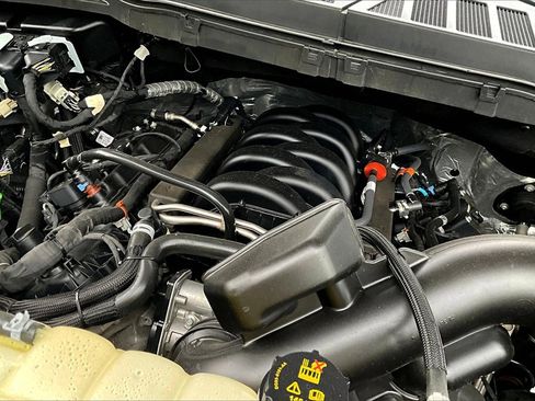 Used 2023 Ford F150 XLT image 29