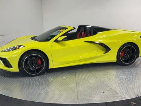 Used 2022 Chevrolet Corvette Stingray Preferred Conv image 6