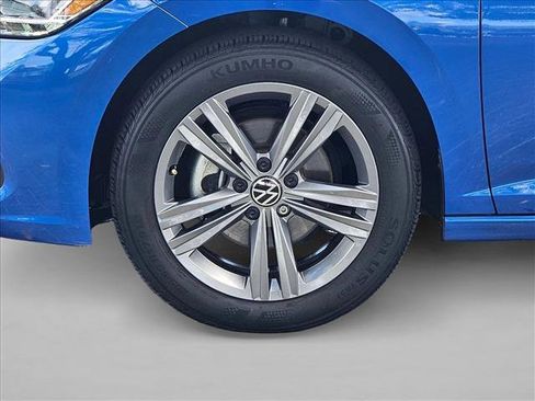 Used 2024 Volkswagen Jetta SE image 23