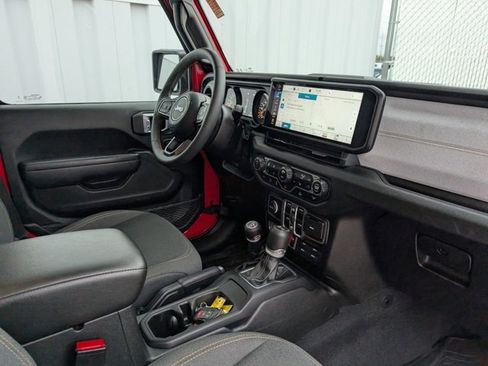 Used 2024 Jeep Wrangler Willys image 26