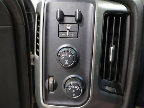 Used 2017 Chevrolet Silverado 1500 LT w/ LT Fleet Convenience Package AWD/4WD image 30