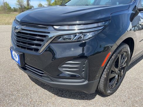 Used 2024 Chevrolet Equinox LS w/ LS Convenience Package image 9