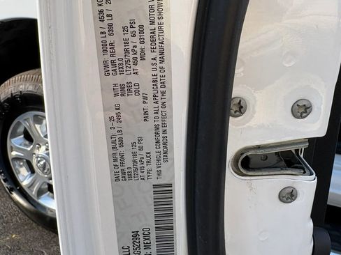 Used 2025 RAM 2500 Big Horn AWD/4WD image 33