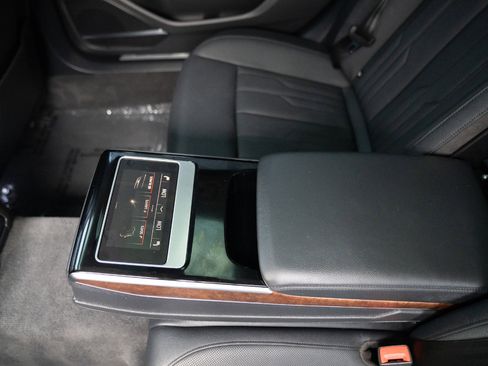 Used 2021 Audi A8 L 3.0T w/ Executive Plus Package image 30
