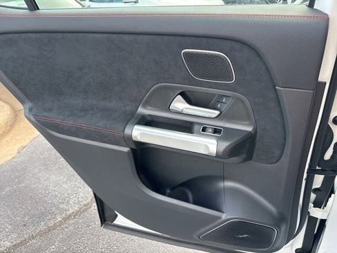New 2025 Mercedes-Benz GLB 35 AMG 4MATIC image 13