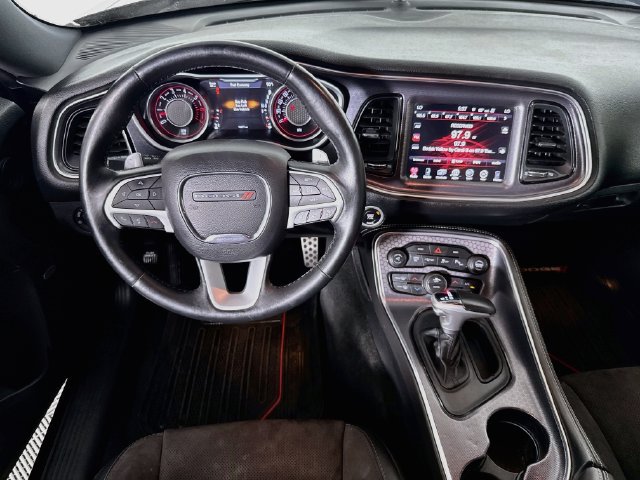 Used 2016 Dodge Challenger R/T Scat Pack w/ Leather Interior Group RWD image 14
