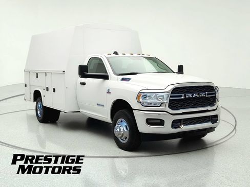 Used 2021 RAM 3500 2WD Regular Cab DRW image 2