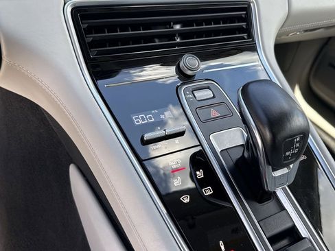 Used 2018 Porsche Panamera 4S image 17