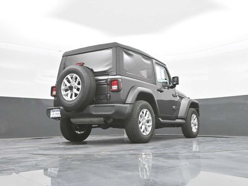 Used 2023 Jeep Wrangler Sport AWD/4WD image 40
