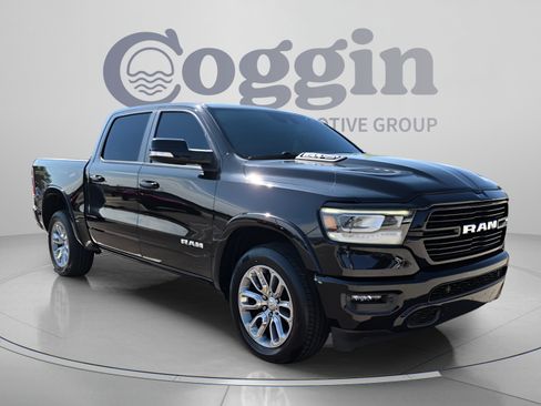 Used 2022 RAM 1500 Laramie w/ Sport Appearance Package AWD/4WD image 8
