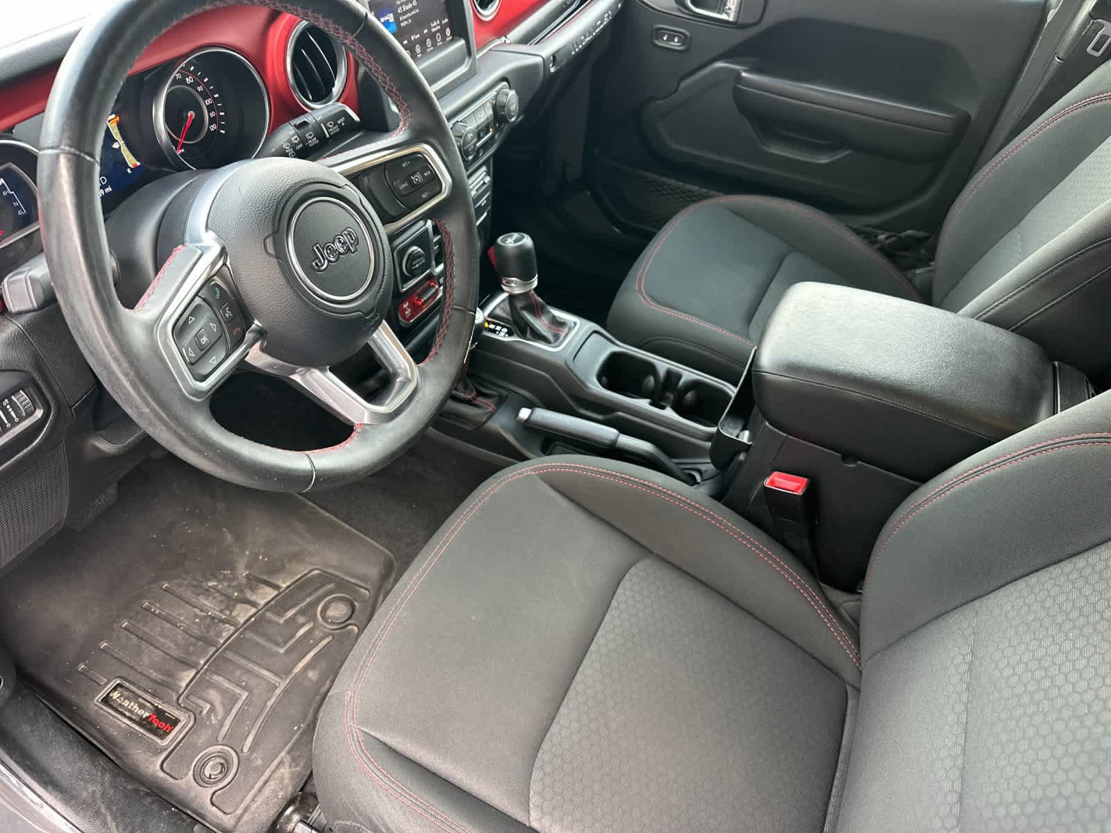Used 2019 Jeep Wrangler Unlimited Rubicon w/ Cold Weather Group AWD/4WD image 11