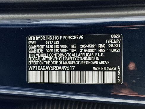 Used 2024 Porsche Cayenne Coupe image 33