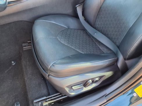 Used 2020 Toyota Camry XSE image 25