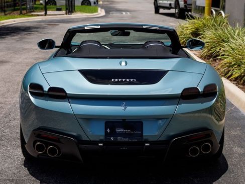 Used 2026 Ferrari Roma Spider RWD image 4