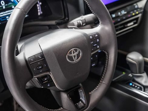 Certified 2025 Toyota Camry SE w/ Convenience Package FWD image 21
