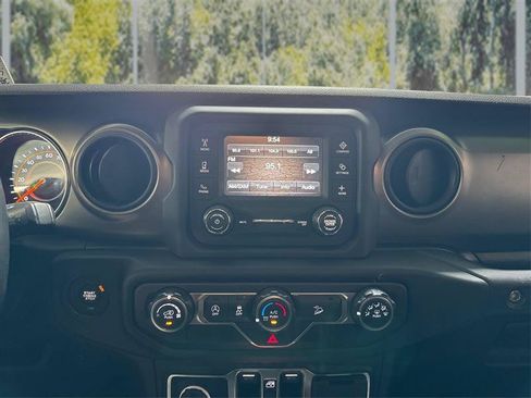 Used 2019 Jeep Wrangler Unlimited Sport S AWD/4WD image 16