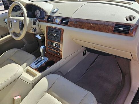 Used 2006 Ford Five Hundred Limited image 14