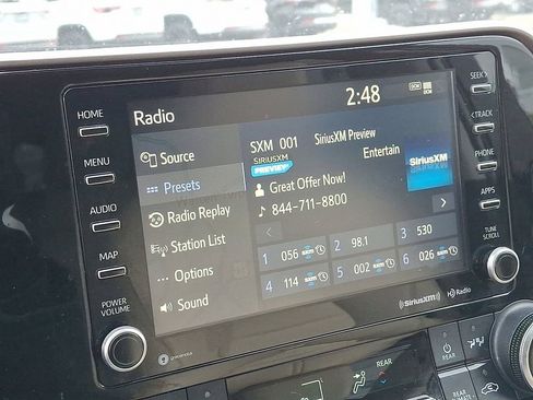 Used 2022 Toyota Highlander XLE image 19