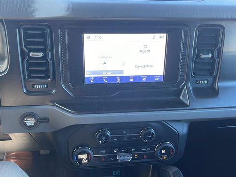 Used 2021 Ford Bronco Big Bend w/ Sasquatch Package image 8