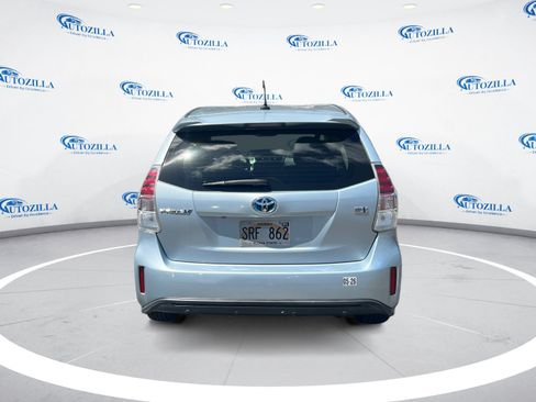 Used 2015 Toyota Prius V FWD image 4