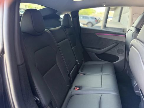 Used 2026 Tesla Model Y Long Range RWD image 16
