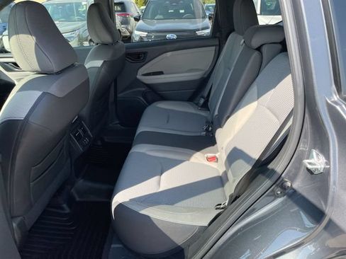 Used 2025 Subaru Forester Premium w/ Convenience Package #1 AWD/4WD image 12
