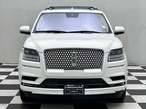 Used 2020 Lincoln Navigator L Reserve w/ Equipment Group 208A Reserve AWD/4WD image 3
