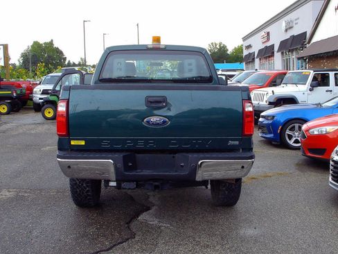 Used 2011 Ford F350 XL w/ FX4 Off Road Pkg AWD/4WD image 4