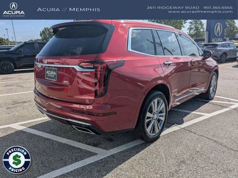 Used 2023 Cadillac XT6 Premium Luxury FWD image 8