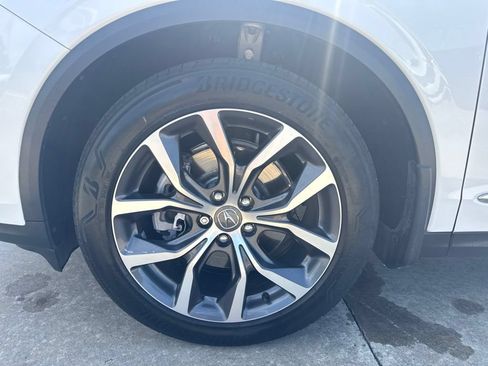 Used 2024 Acura MDX w/ Technology Package FWD image 9