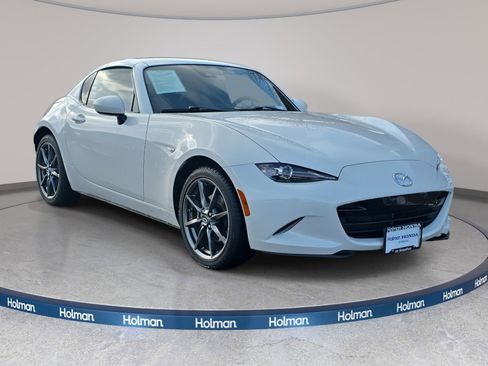 Used 2019 MAZDA MX-5 Miata RF Grand Touring image 9