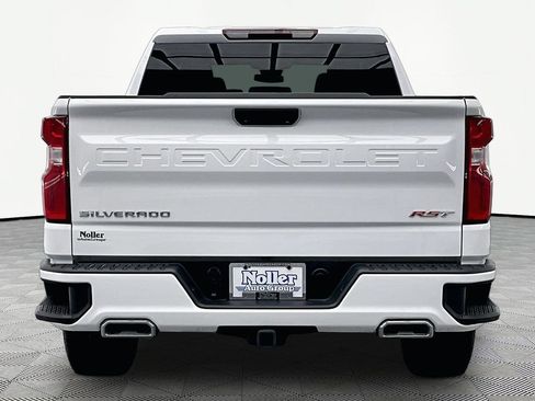 Used 2024 Chevrolet Silverado 1500 RST w/ Z71 Off-Road Package AWD/4WD image 4