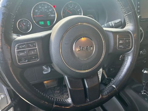 Used 2013 Jeep Wrangler Unlimited Sahara w/ Dual Top Group image 9