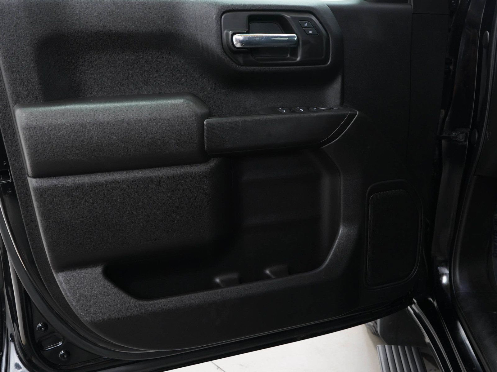 Used 2021 Chevrolet Silverado 1500 Custom w/ LPO, Dark Essentials Package AWD/4WD image 38