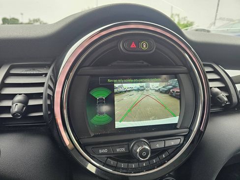 Used 2019 MINI Cooper S w/ Driver Assistance Package FWD image 11