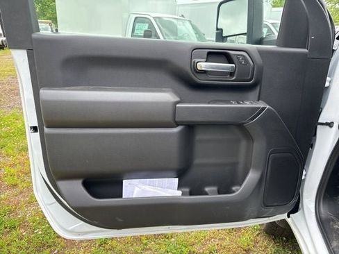 New 2025 GMC Sierra 3500 Pro w/ Convenience Package RWD image 8