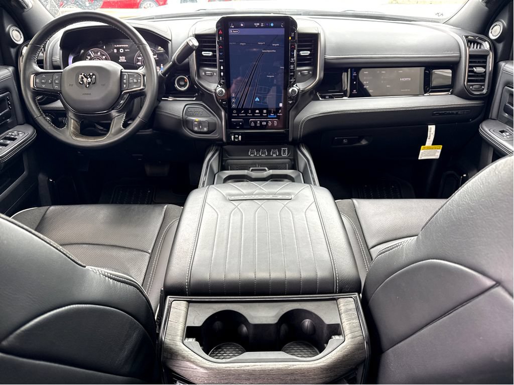 Used 2025 RAM 2500 Limited AWD/4WD image 13