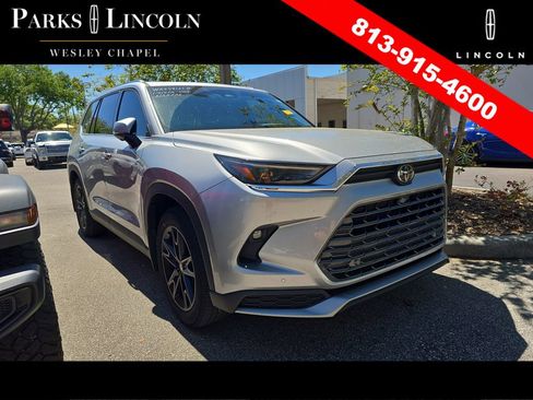 Used 2024 Toyota Grand Highlander AWD Hybrid image 1