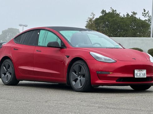 Used 2022 Tesla Model 3 image 5