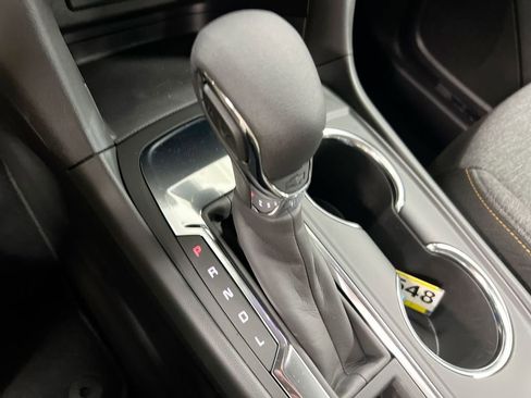 Used 2024 Chevrolet Equinox LT image 16