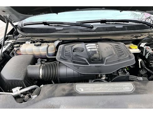 Used 2024 Jeep Wagoneer Series III AWD/4WD image 13
