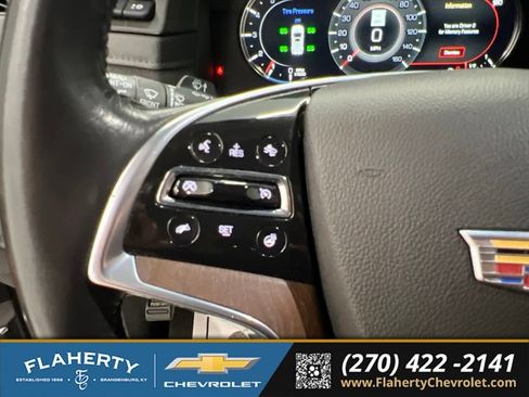 Used 2020 Cadillac Escalade Luxury AWD/4WD image 25