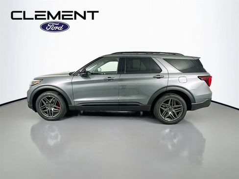 New 2026 Ford Explorer ST-Line w/ ST-Line Street Pack AWD/4WD image 4