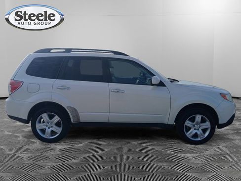 Used 2010 Subaru Forester 2.5X Premium image 6